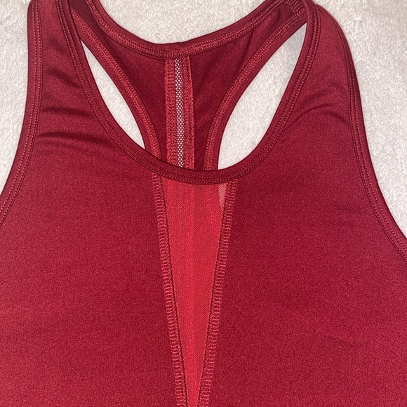 Zyia racer back Effortless Long Tank in cranberry red Sz S EUC - Picture 4 of 10